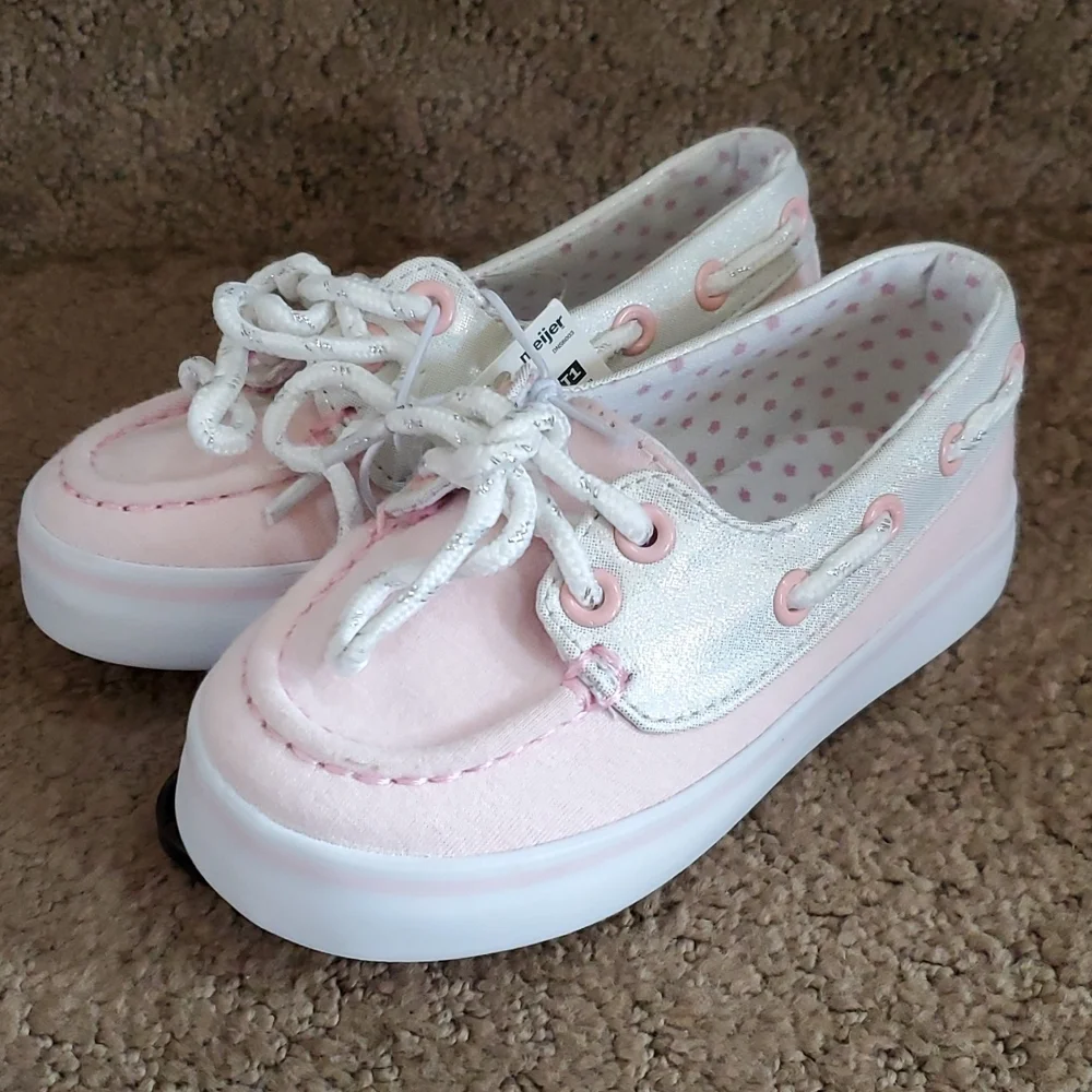 Baby Toddler Girls Falls Creek Pink Canvas Boat Shoes Loafers Size 5 7  NWT